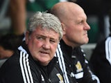 Hull manager Steve Bruce prior to kick-off against Fulham in the Premier League match on April 26, 2014 