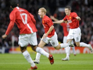 Paul Scholes celebrates scoring for Manchester United against Barcelona on April 24, 2008.