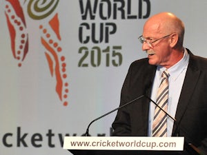 Lillee quits role with Australia