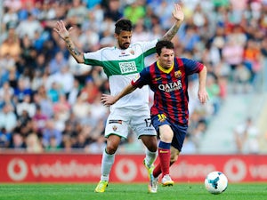Elche share goalless draw with Barcelona