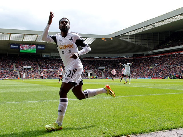 Swansea City's Nathan Dyer celebrates his opening goal during the Barclays Premier League match between Sunderland and Swansea City at Stadium of Light on May 11, 2014