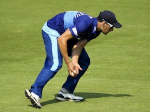 Middlesex fall short of Gloucestershire