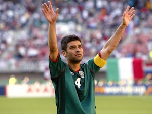 Mexico captain Rafael Marquez salutes the crowd on June 03, 2002.