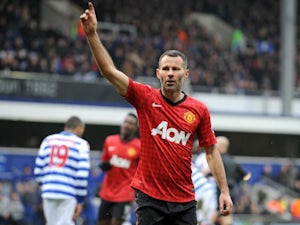 Giggs: 'Don't retire number 11 shirt'
