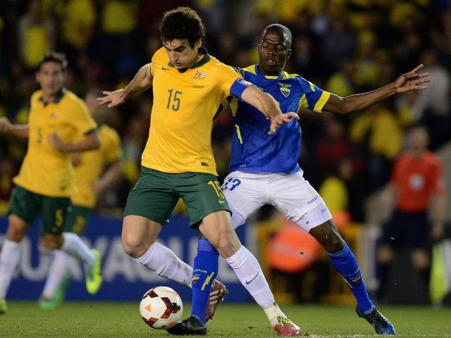 Crystal Palace's Australian midfielder Mile Jedinak battles for possession against Ecuador on March 05, 2014.