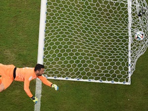 Sirigu unsure if he will keep his place