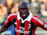 Bakaye Traore of AC Milan in action during the Serie A match between Pescara and AC Milan at Adriatico Stadium on May 8, 2013