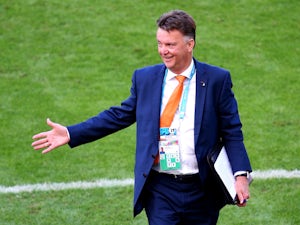 Van Gaal adds to United coaching staff?