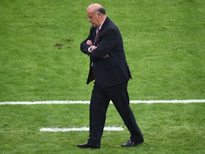 Del Bosque expects Spain to respond in last 16
