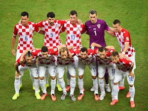 Ten-man Malta hold Croatia at the break