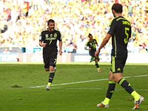 Villa open to Spain return