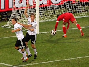 Muller: 'Stumbled free kick was intentional'