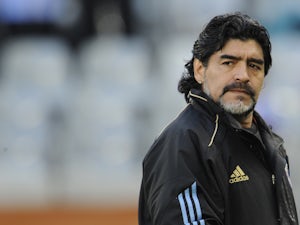 Maradona, Veron clash in charity match