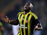 Moussa Sow celebrates scoring for Fenerbahce on August 06, 2013.