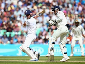 Cook struggles on cricket return