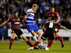 Huddersfield hold on to see off Reading