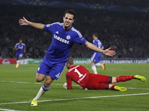 Fabregas hails "outstanding" Chelsea