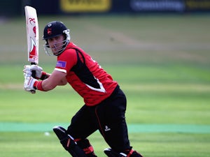 Northants sign Cobb from Leicestershire