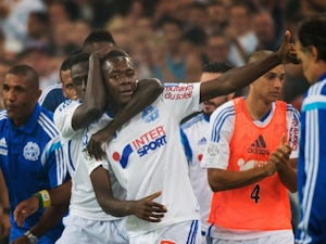 Marseille hold off Saint-Etienne