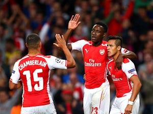 Ten-man Arsenal thrash Galatasaray