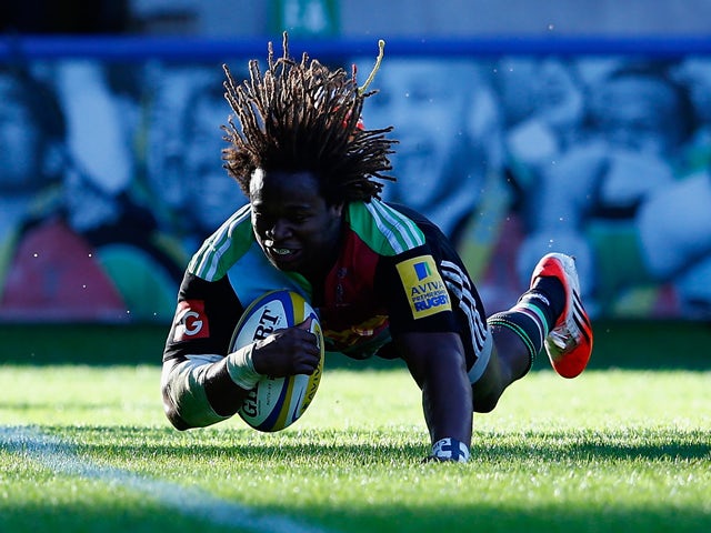 Marland Yarde of Harlequins scores a try during the Aviva Premiership match between Harlequins and London Welsh at Twickenham Stoop on October 4, 2014