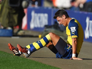 Ozil ruled out for further seven weeks