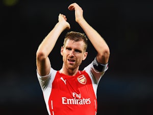 Hannover open to re-signing Mertesacker