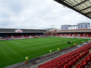 Leyton Orient duo pen new contracts
