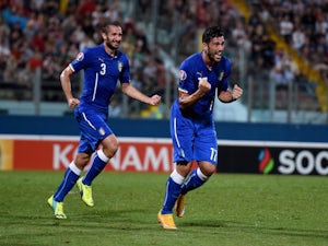Half-Time Report: De Rossi puts Italy ahead at the break