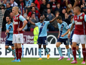 West Ham edge out winless Burnley