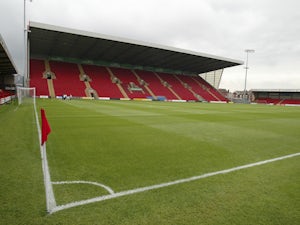 Clarke gives Bradford lead at Crewe