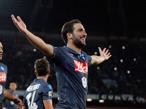 Higuain rescues point for Napoli