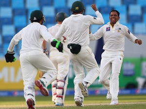 Pakistan remain on top against NZ