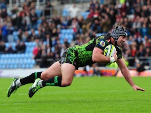 Exeter cruise to commanding victory