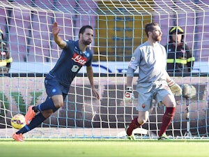 Napoli grind out victory against Roma
