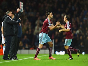 Team News: Andy Carroll starts for West Ham United