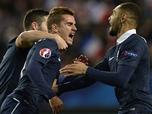 Griezmann spares France blushes