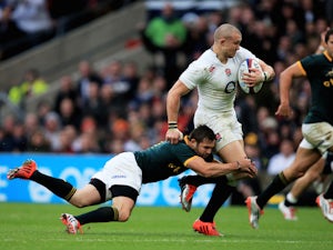 South Africa edge past England