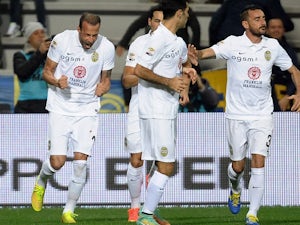 Verona advance with victory over 10-man Perugia