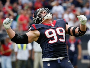Fitzpatrick leads Texans to win