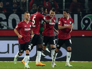 Hannover fight back to hold Stuttgart