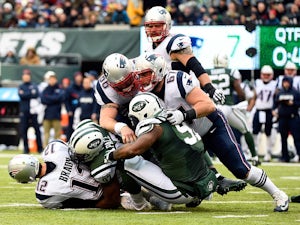 Patriots scrape to victory over Jets