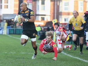 Wasps hold on to beat Gloucester