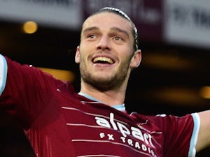 Andy Carroll move to Sevilla collapses?