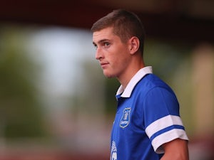 Everton winger joins Doncaster on loan