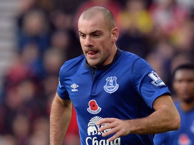 Simon Grayson: Darron Gibson "bang out of order"