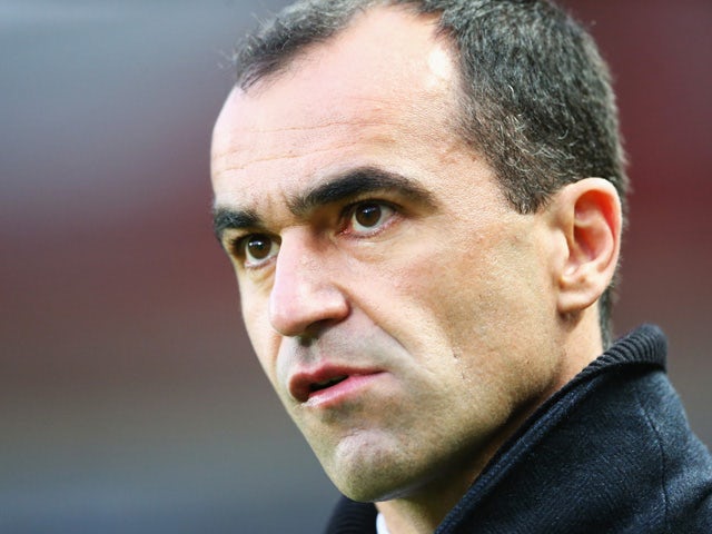 Roberto Martinez, manager of Everton looks on during the Barclays Premier League match between Hull City and Everton at KC Stadium on January 1, 2015 