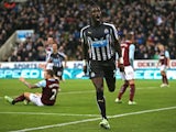 Newcastle United's French midfielder Moussa Sissoko celebrates scoring their third goal during the English Premier League football match between Newcastle United and Burnley at St James' Park in Newcastle-upon-Tyne, north east England, on January 1, 2015