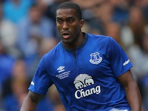 Bournemouth confirm Distin signing