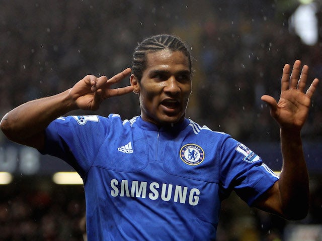Florent Malouda of Chelsea celebrates after scoring his team's second goal during the Barclays Premier League match against Sunderland on January 15, 2015